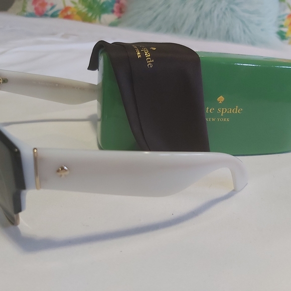Kate spade sunglasses - Picture 3 of 4